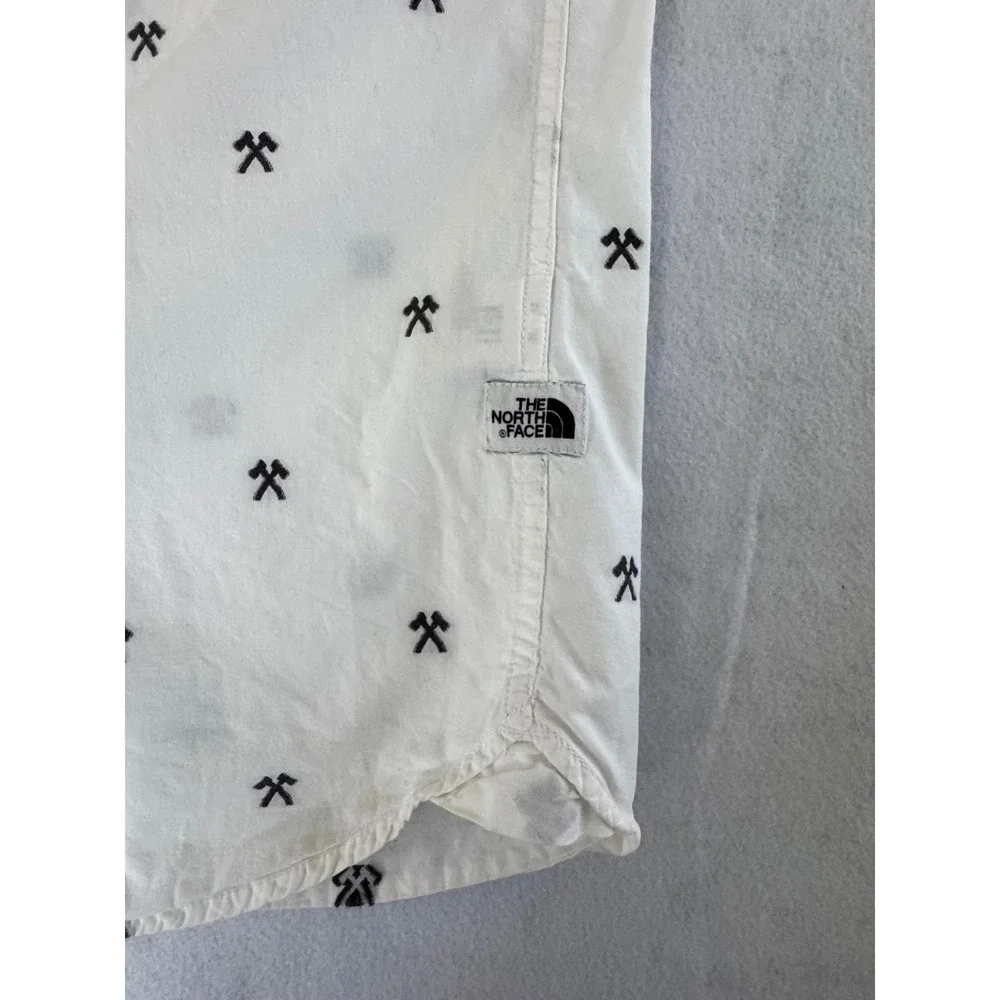 The North Face Mens Short Sleeve Button Down Shirt White Pickaxe‎ Print Small
